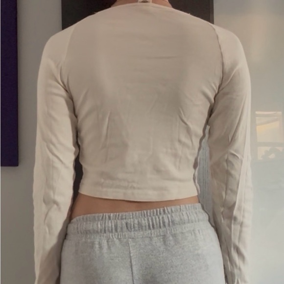 Urban Outfitters Cream Long Sleeve Top with Graphic - Picture 2 of 3